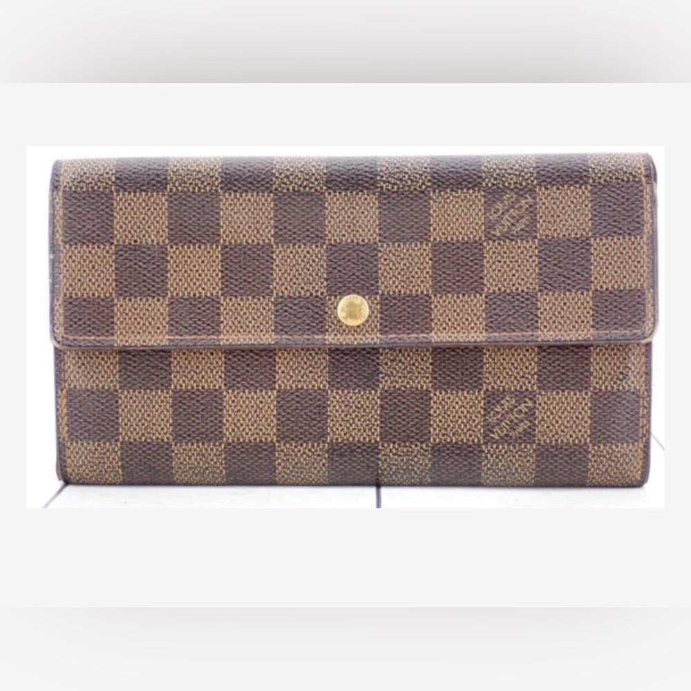 Louis Vuitton Damier - very good condition.  Authentic